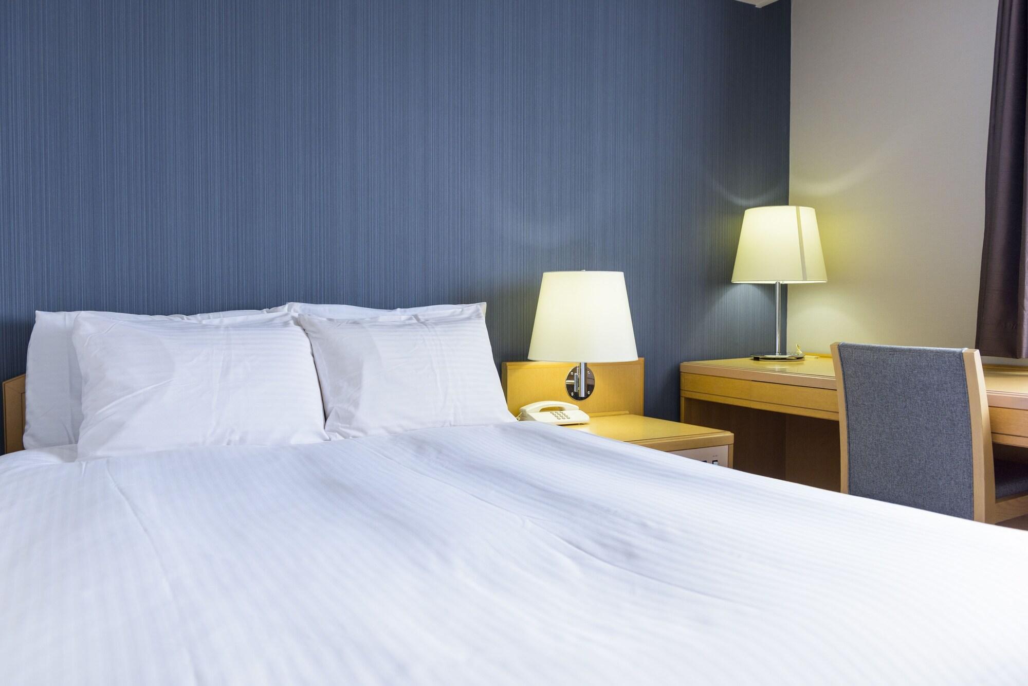 ชัวร์สเตย์ พลัส โฮเต็ล บาย เบสต์เวสเทิร์น ชิน-โอซาก้า Hotel ภายนอก รูปภาพ